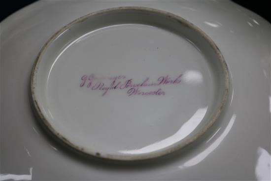 A rare George Grainger & Co. part dessert service, c.1840, (26)